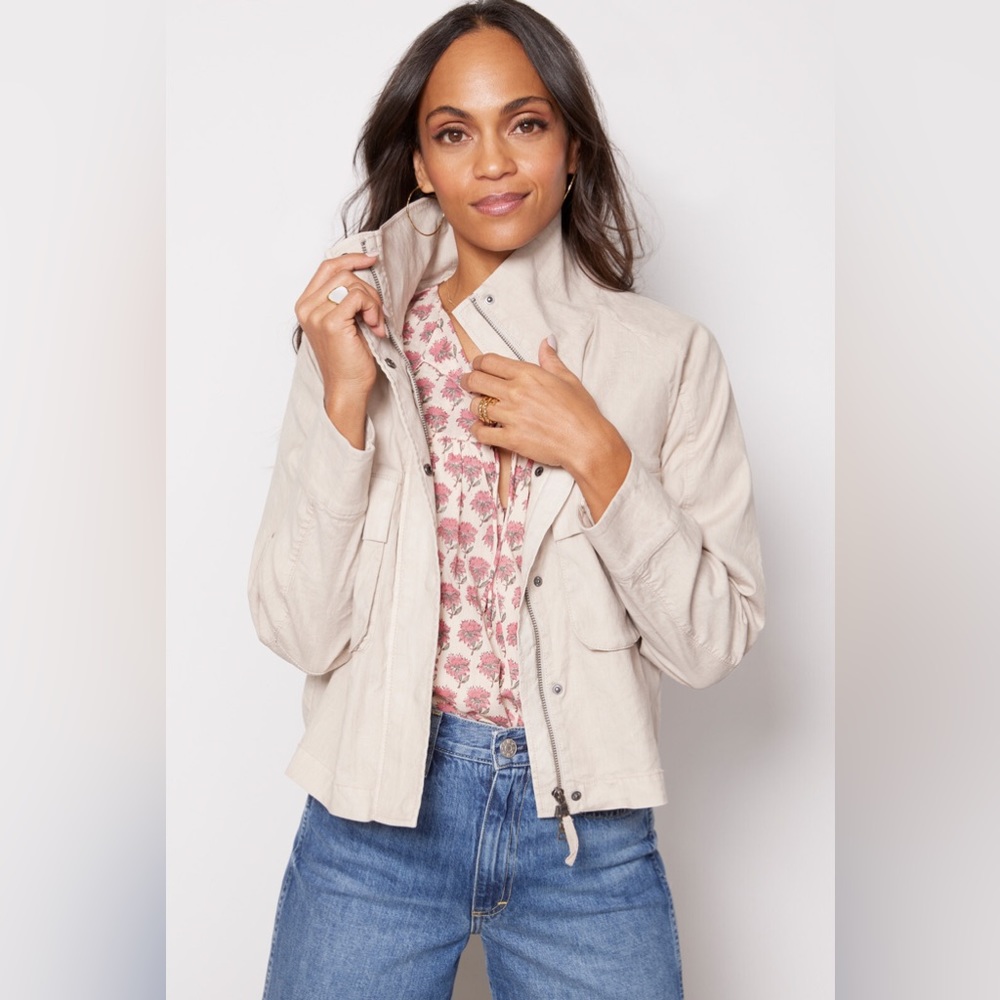 [EUC] $168 EVEREVE Camp Jacket in Cream. Size Small.